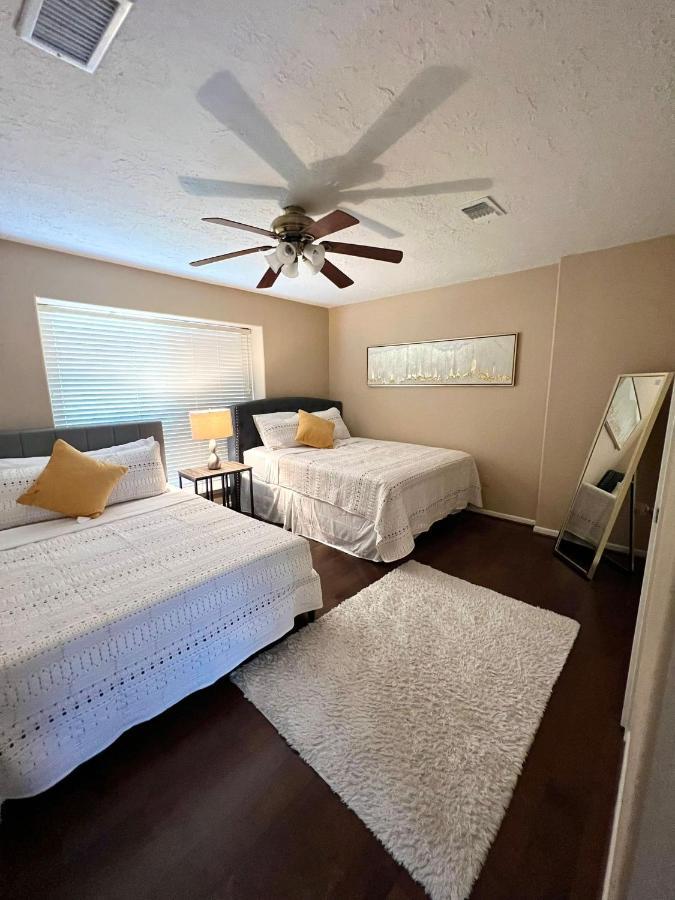 Centrally Located Houston Retreat! Sleeps 8, 10 Min To Downtown, Free Parking Exterior foto
