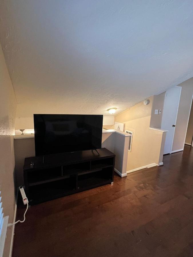 Centrally Located Houston Retreat! Sleeps 8, 10 Min To Downtown, Free Parking Exterior foto