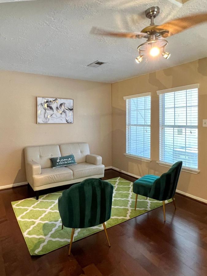 Centrally Located Houston Retreat! Sleeps 8, 10 Min To Downtown, Free Parking Exterior foto